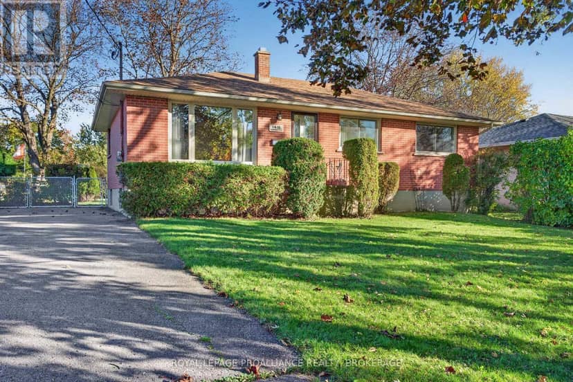 1416 Woodfield Crescent, Kingston