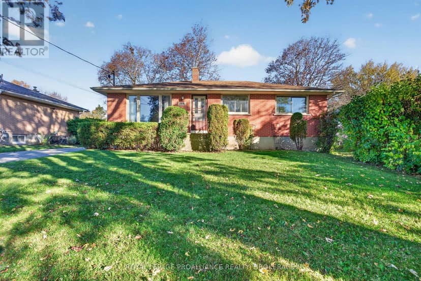1416 Woodfield Crescent, Kingston, photo 2