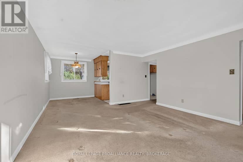 1416 Woodfield Crescent, Kingston, photo 6