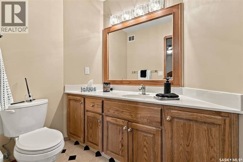 8310 Sherwood DRIVE — photo 27 of 40
