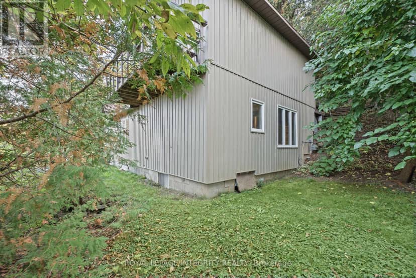 1587 Lilac Lane — photo 32 of 40