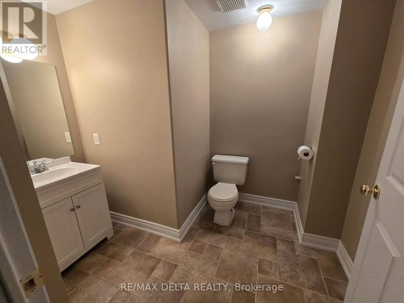 1044-1046 King Street — photo 21 of 23