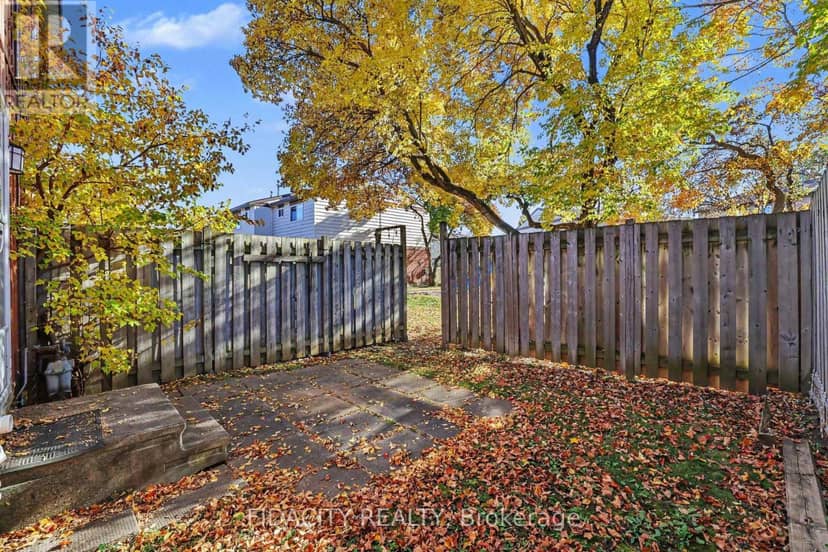 E - 44 Foxfield Drive — photo 19 of 26