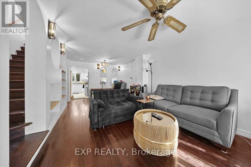 445 Hilson Avenue, Ottawa, photo 2