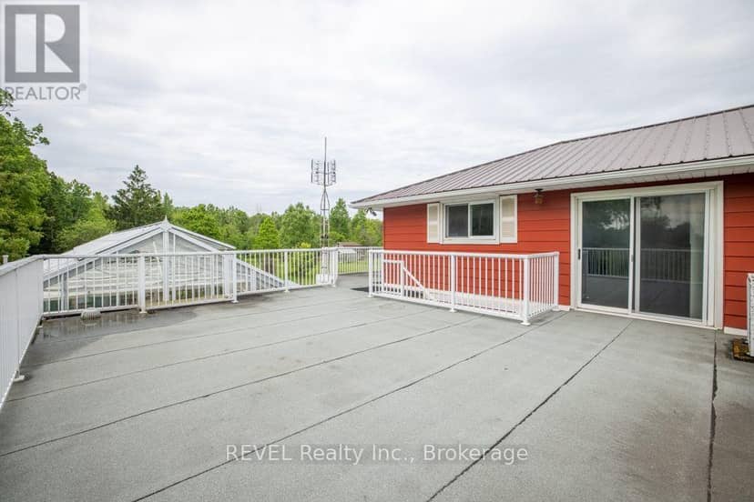 2229 Houck Crescent — photo 33 of 40