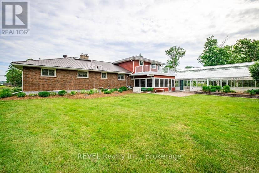 2229 Houck Crescent — photo 36 of 40