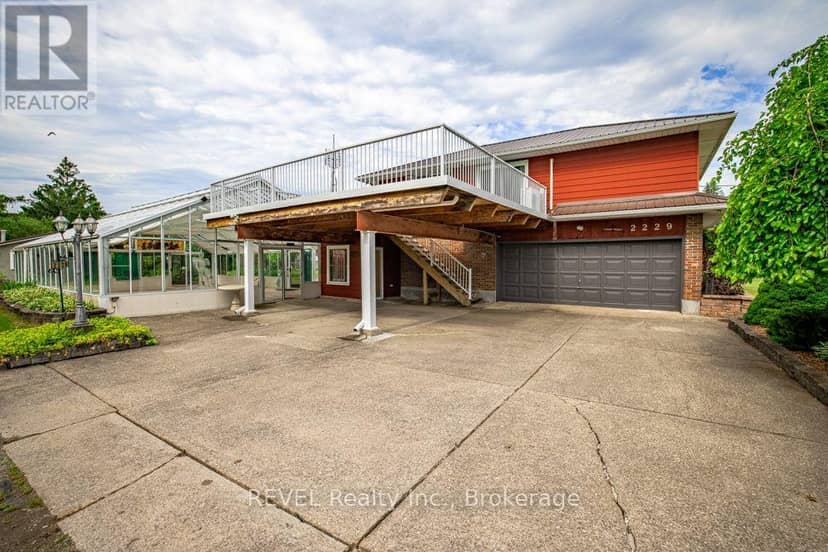 2229 Houck Crescent — photo 38 of 40