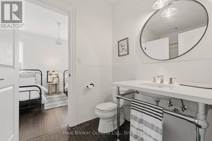 175 North Shore Boulevard W — photo 26 of 40