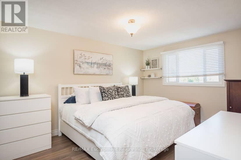 45 Niska Drive — photo 17 of 29