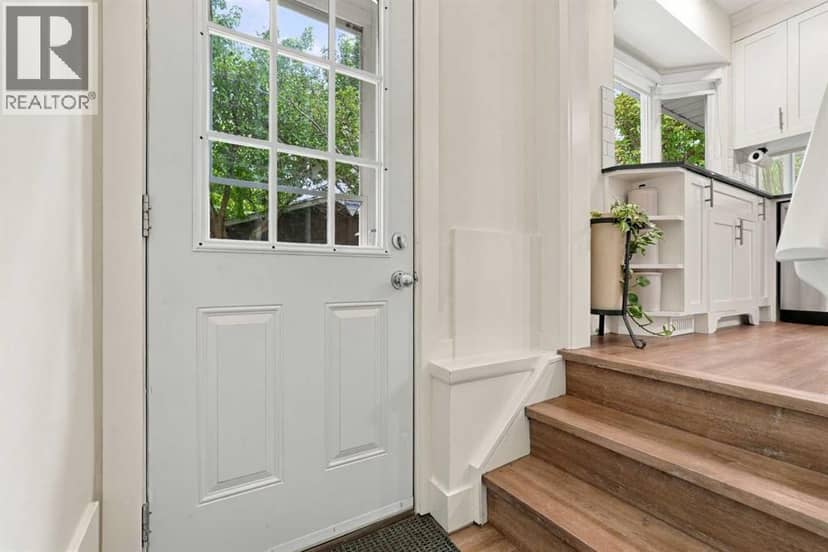 137 Lissington Drive SW — photo 27 of 40