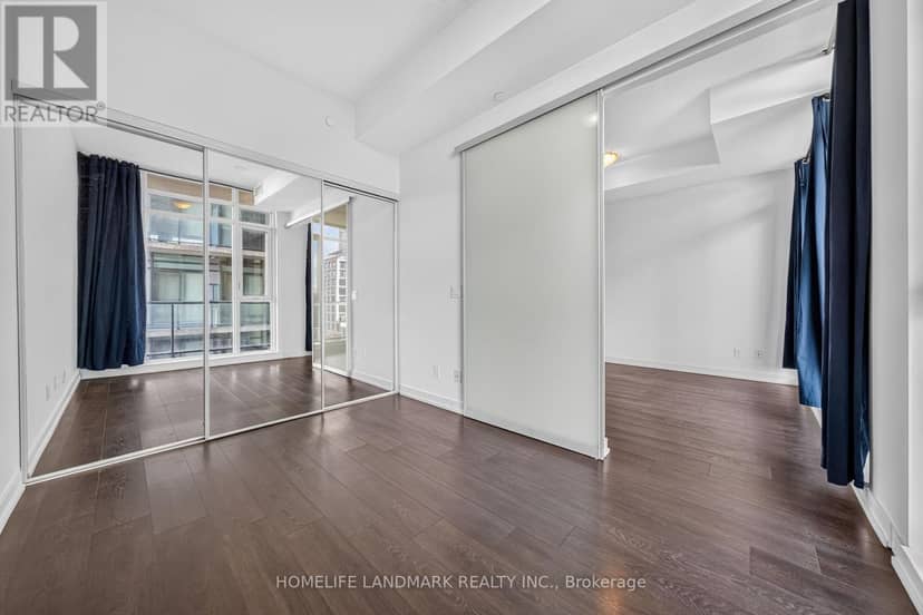 705 - 297 College Street — photo 19 of 38