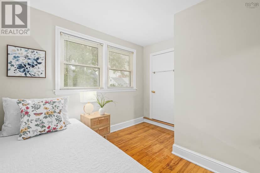 3176 Hemlock Street — photo 22 of 38
