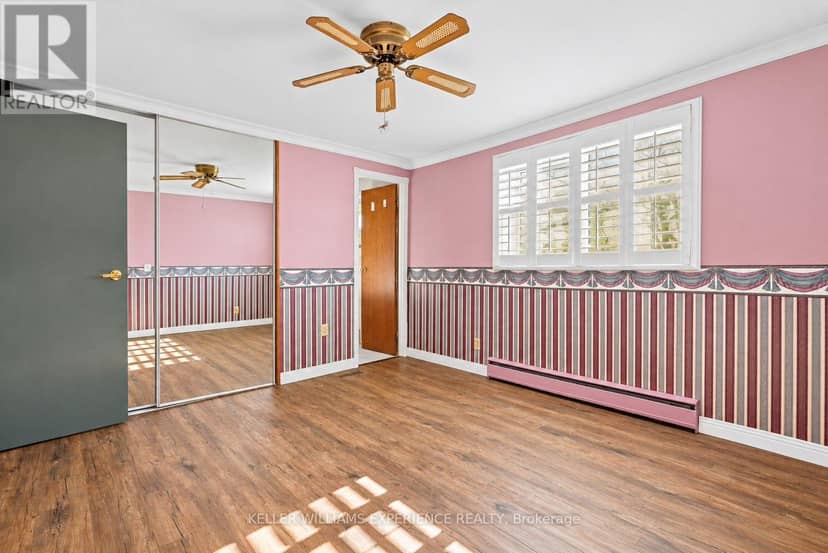 861 John Street — photo 17 of 40