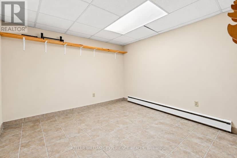 861 John Street — photo 23 of 40
