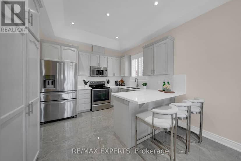 57 Hopkins Crescent N, Bradford West Gwillimbury, photo 8
