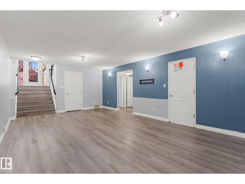 15407 47 ST NW NW — photo 38 of 40