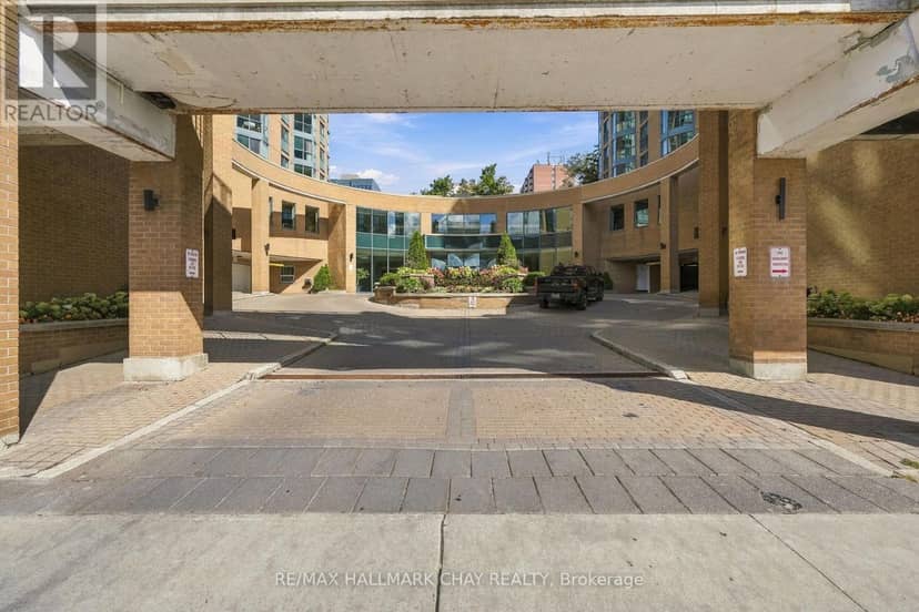710 - 150 Dunlop Street E, Barrie, photo 4