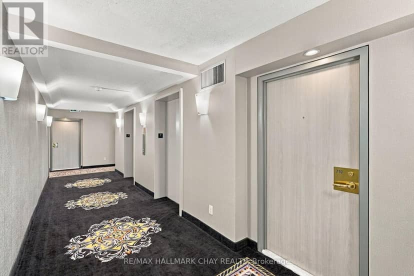 710 - 150 Dunlop Street E, Barrie, photo 5