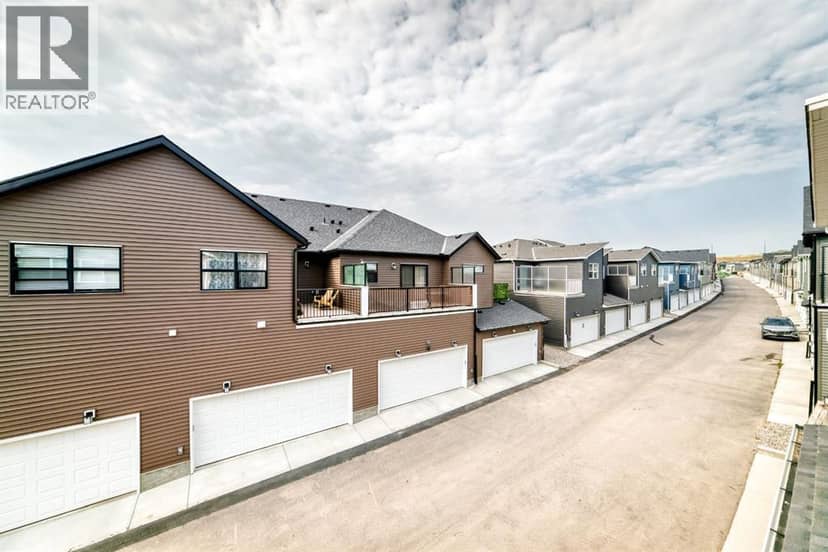 1063 Bayview Crescent SW — photo 34 of 40