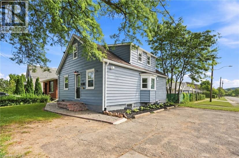 177 PELHAM Road — photo 3 of 35