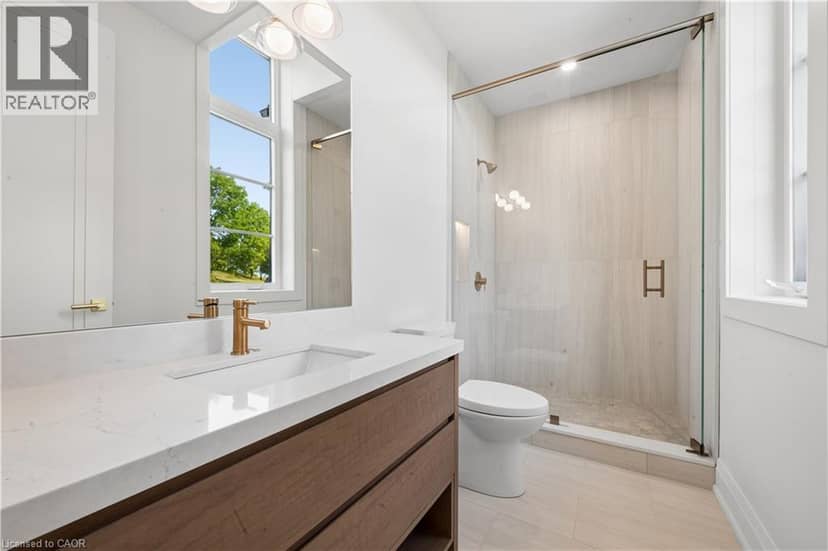 6 BRIDLEWOOD Crescent — photo 36 of 40