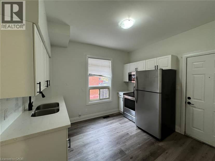 58 ARTHUR Avenue N, Hamilton, photo 4