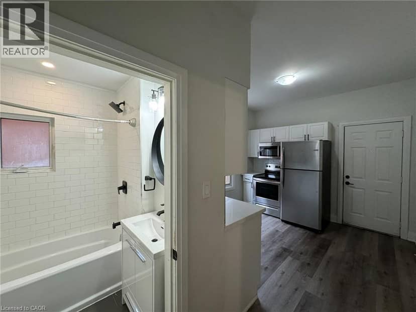 58 ARTHUR Avenue N, Hamilton, photo 8