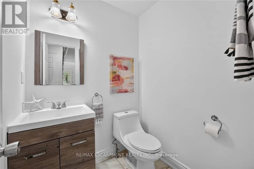 2450 Overton Drive — photo 10 of 40
