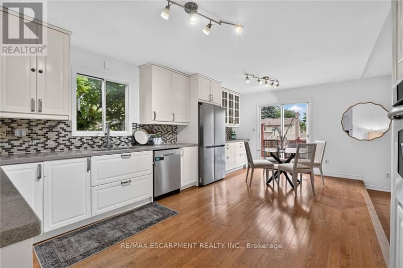 2450 Overton Drive — photo 11 of 40