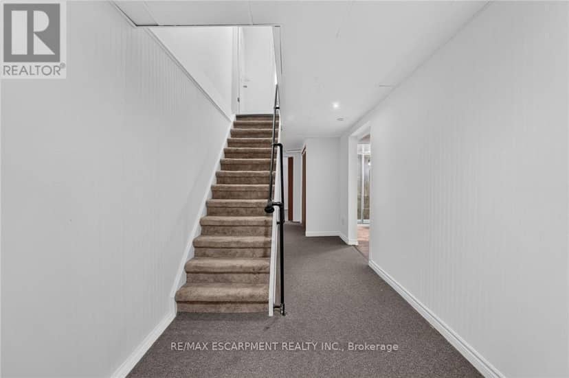 2450 Overton Drive — photo 35 of 40