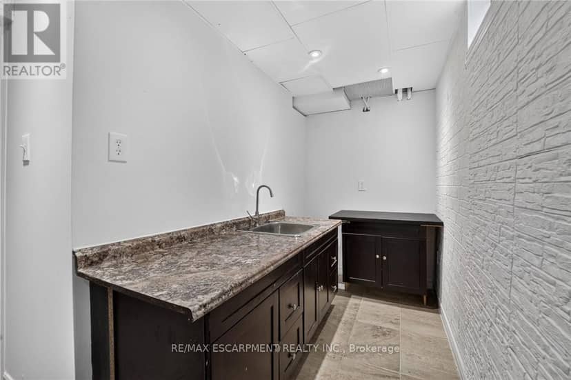 2450 Overton Drive — photo 37 of 40