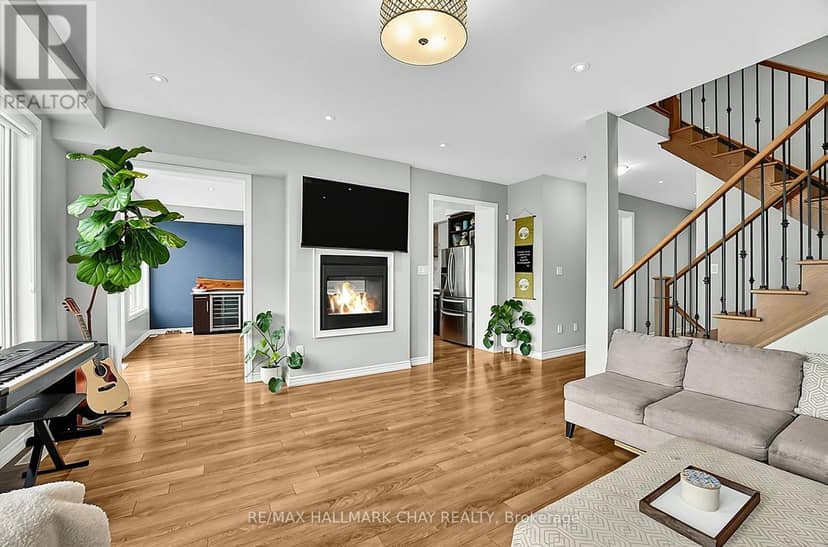 8445 Sweet Chestnut Drive — photo 12 of 40