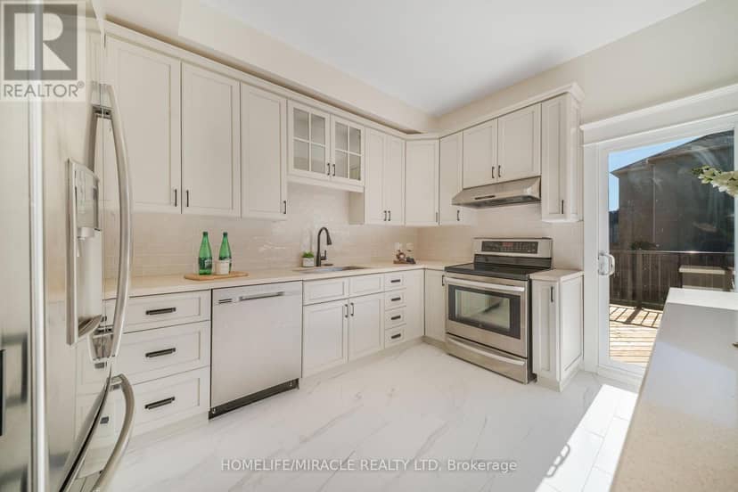 323 Queenston Road — photo 16 of 40