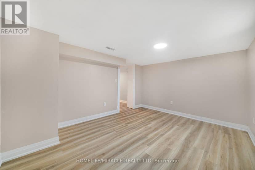 323 Queenston Road — photo 36 of 40