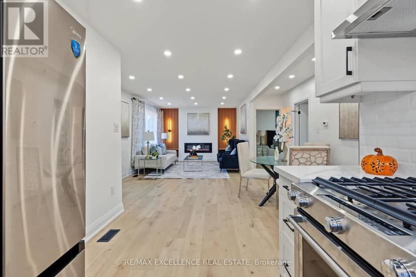 98 Wise Crescent — photo 11 of 36
