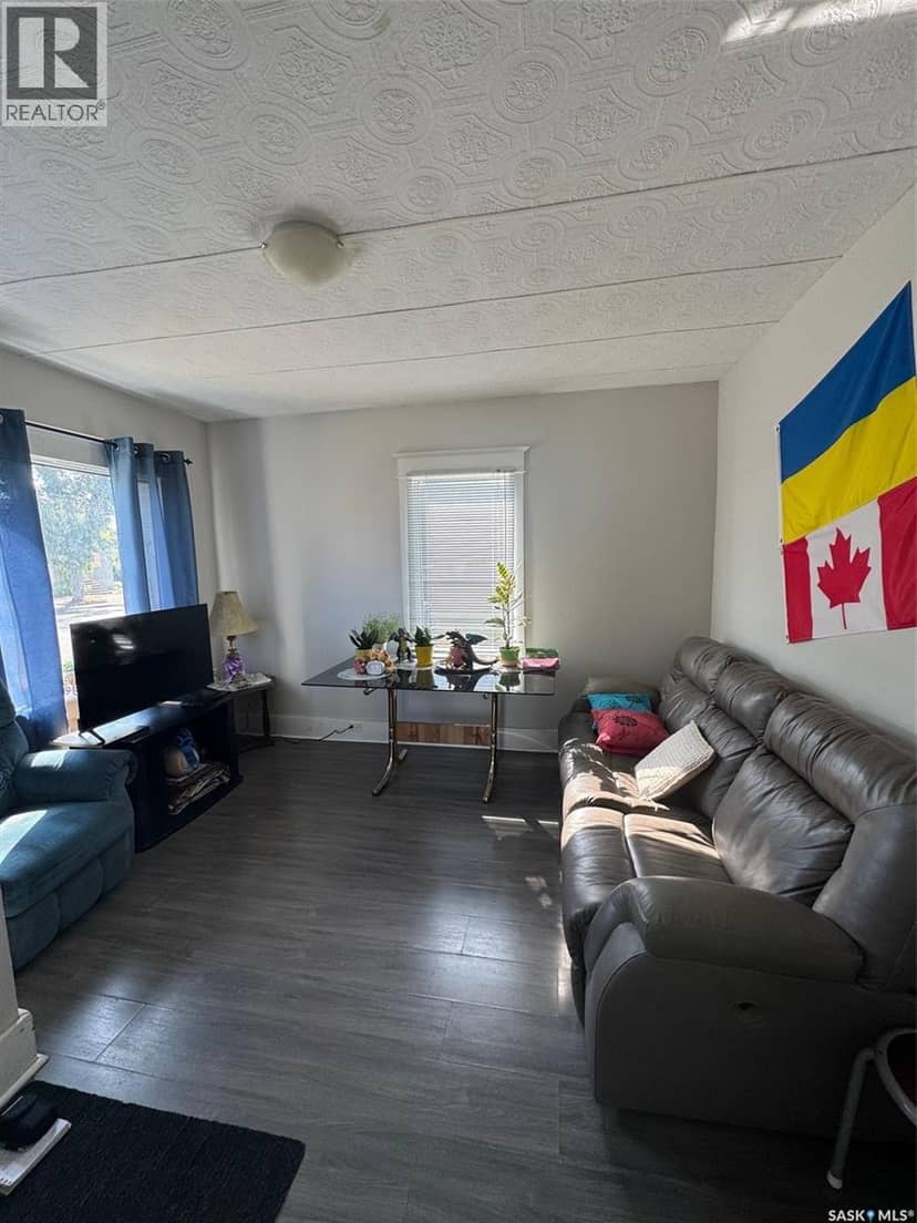 1481 101st STREET, North Battleford, photo 2