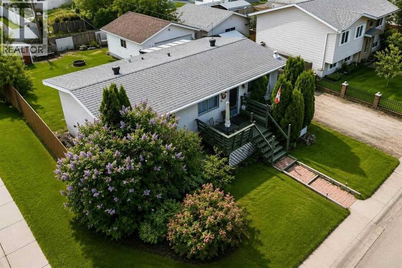 1121 56 Street, Edson