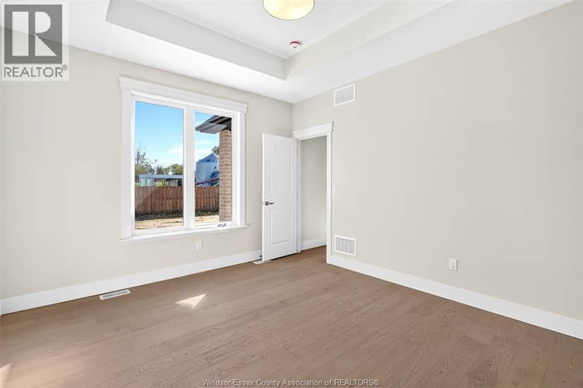 250 Angelo — photo 17 of 36