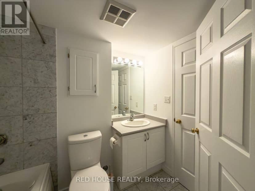 208 - 2200 John Street — photo 14 of 25