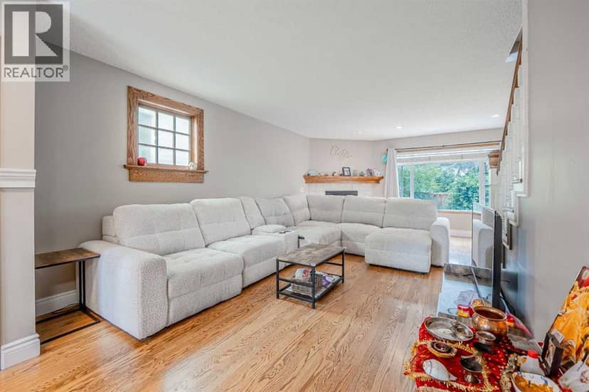 109 Douglas Glen Court SE, Calgary, photo 6