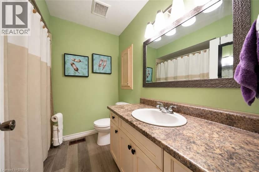 121 ASHGROVE Avenue — photo 16 of 35