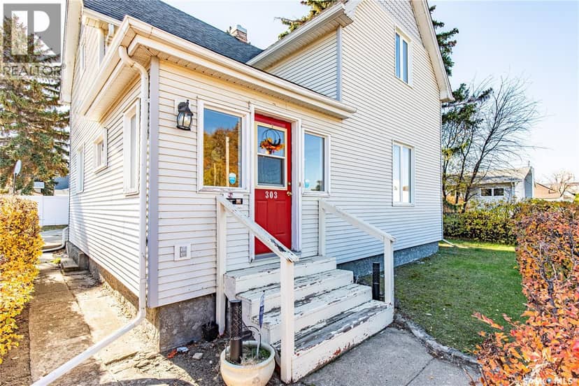 303 Lillooet STREET W, Moose Jaw, photo 2