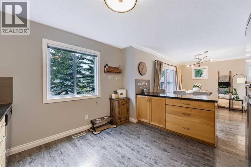 75 Cedarwood Lane SW — photo 12 of 40