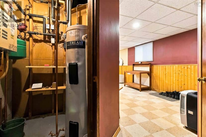 36 Janet Drive — photo 21 of 26