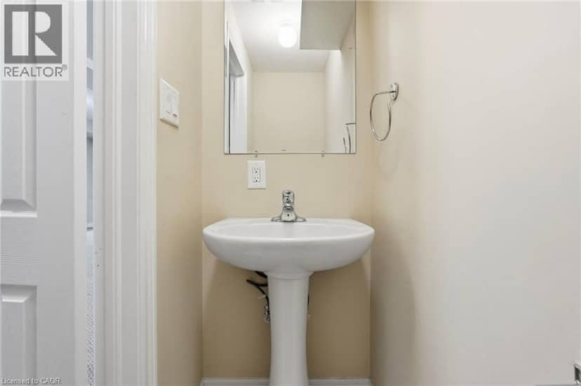 20 MCCONKEY Crescent Unit# 113 — photo 26 of 31