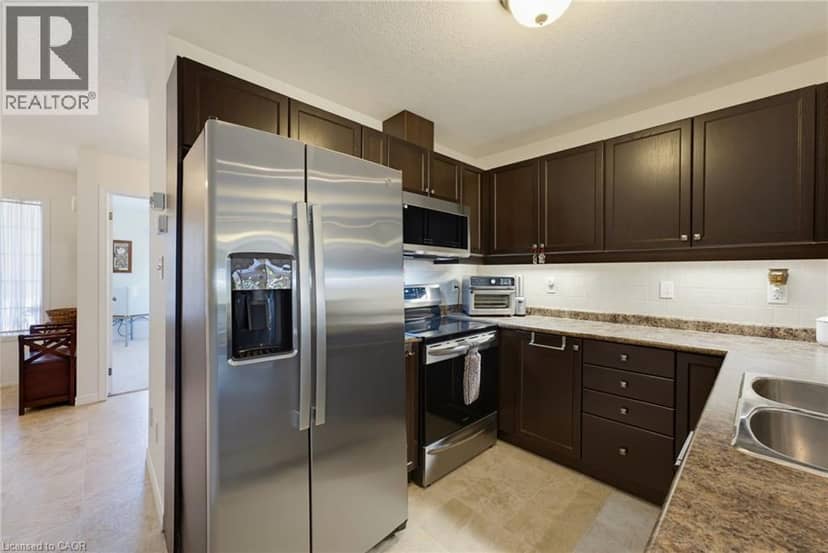 934 ZELLER Crescent, Kitchener, photo 6