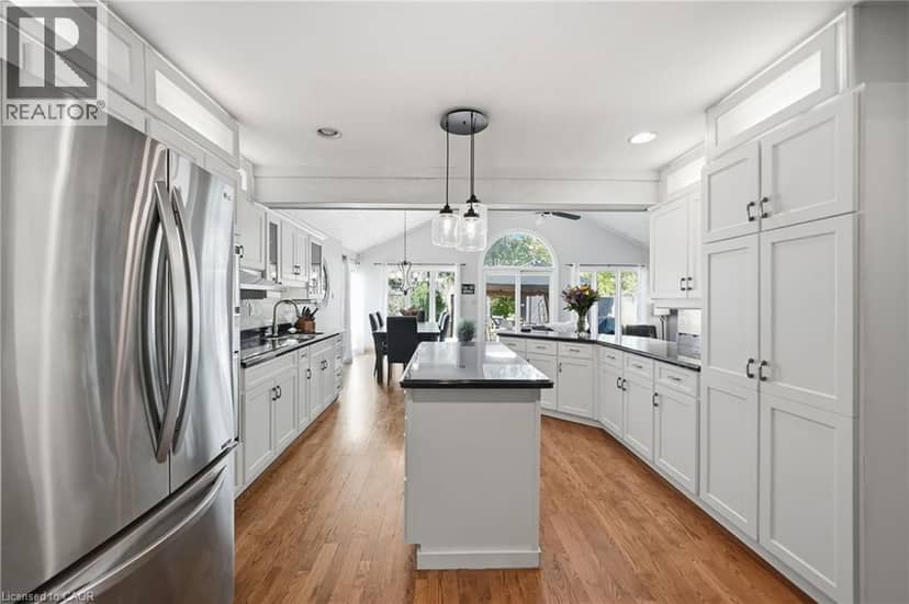 2101 EDINBURGH Drive, Burlington, photo 5