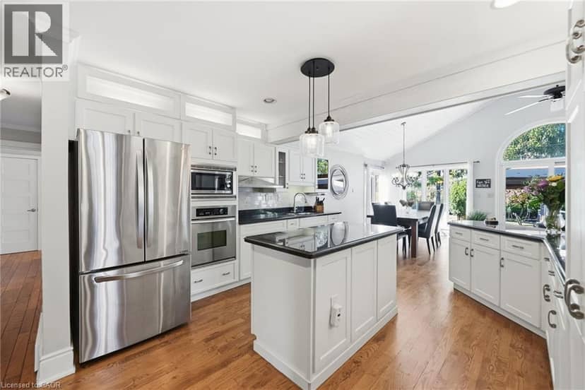2101 EDINBURGH Drive, Burlington, photo 4