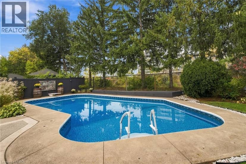 2101 EDINBURGH Drive — photo 32 of 40