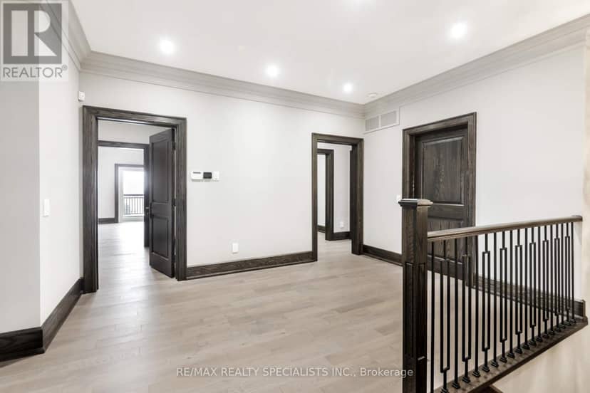 31 Ferrara Drive — photo 23 of 40